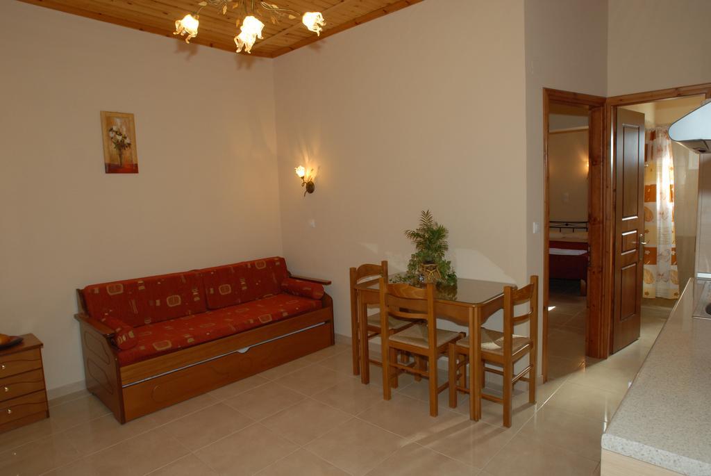 Garden View Apartments Анаксос Екстер'єр фото